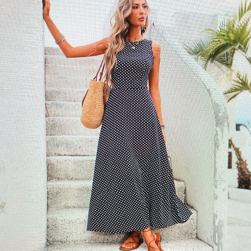 Sleeveless Polka Dot Maxi Dress - Black/White